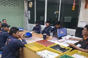 แมสเซนเจอร์ กำลังประชุมงาน