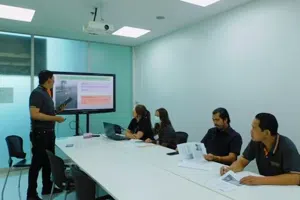 แมสเซนเจอร์ 9